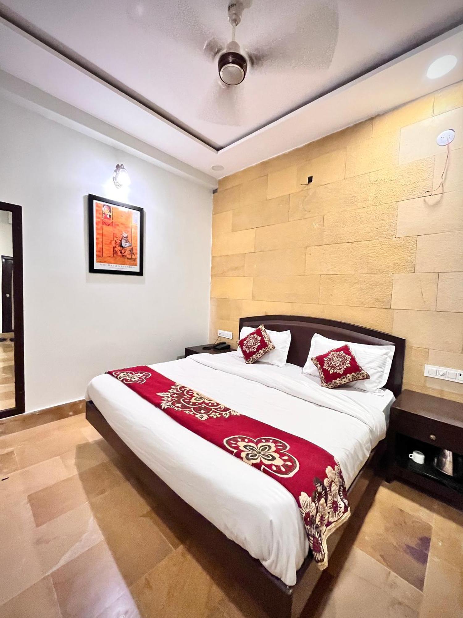 Chirag Haveli - Near Golden Fort ジャイサルメール 部屋 写真